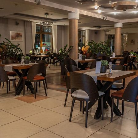 Hotel Szelcow 레스코 외부 사진