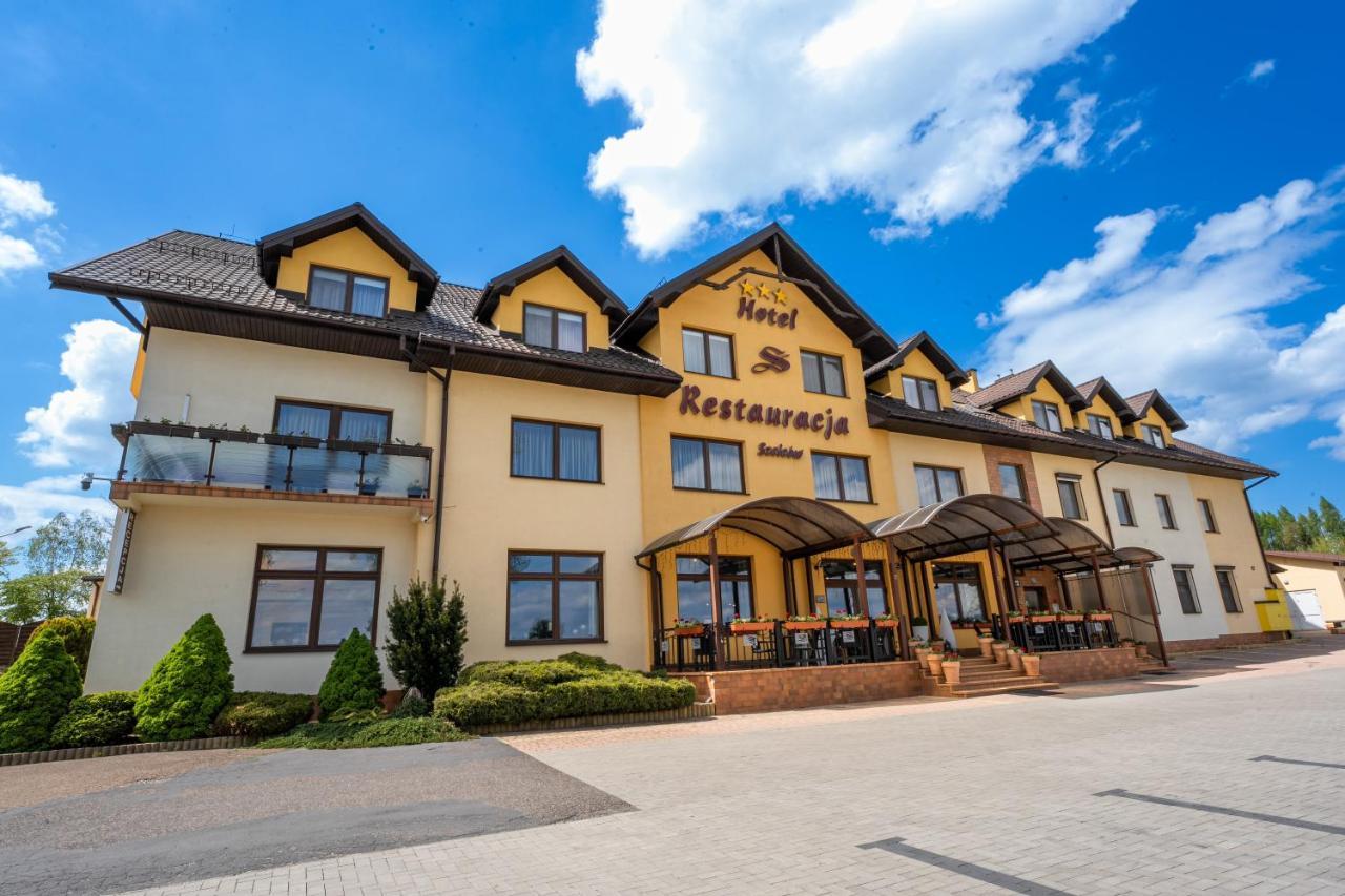 Hotel Szelcow 레스코 외부 사진