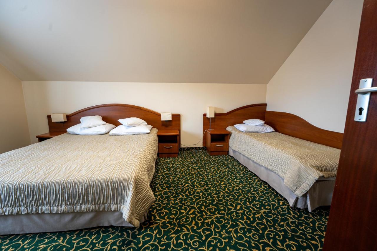 Hotel Szelcow 레스코 외부 사진