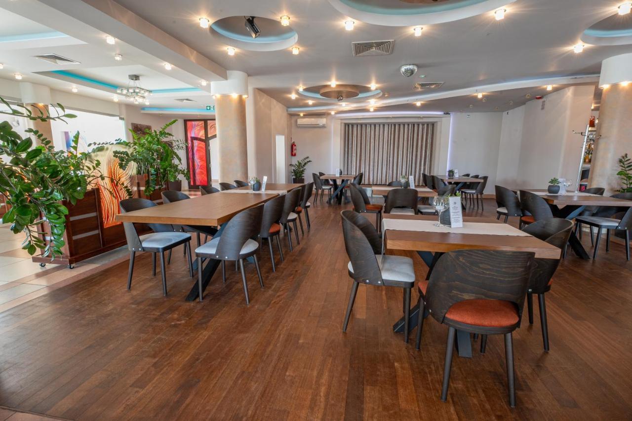 Hotel Szelcow 레스코 외부 사진