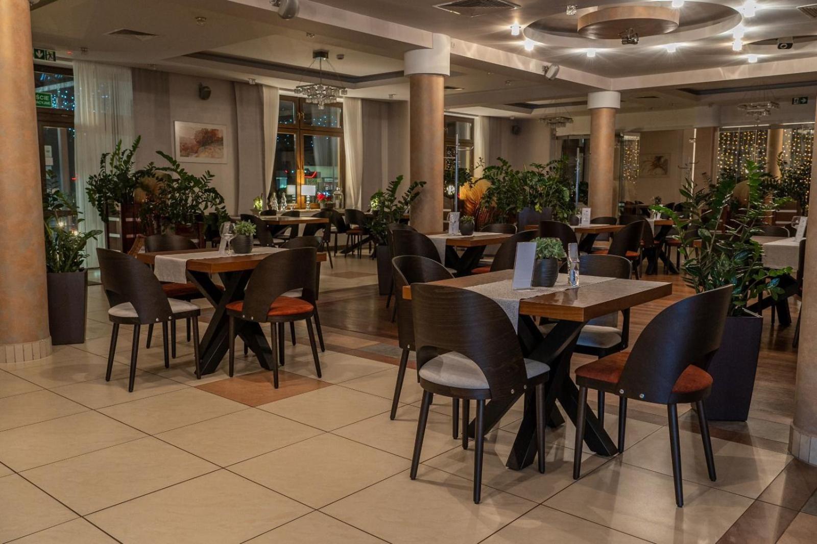 Hotel Szelcow 레스코 외부 사진